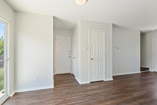 Building Photo - 1616 Windy Park Ct