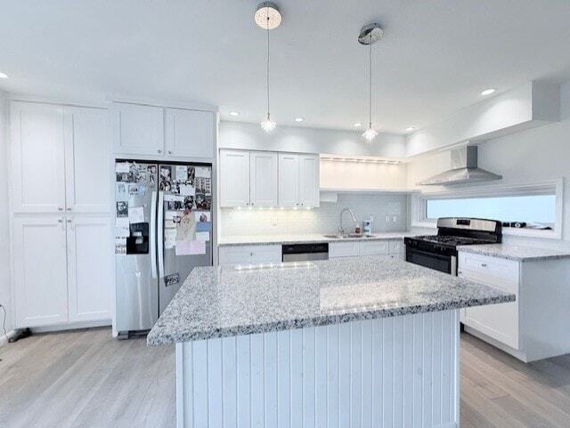 Building Photo - 8211 Katy Fwy