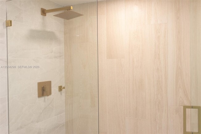 Building Photo - 3250 N Palm Aire Dr