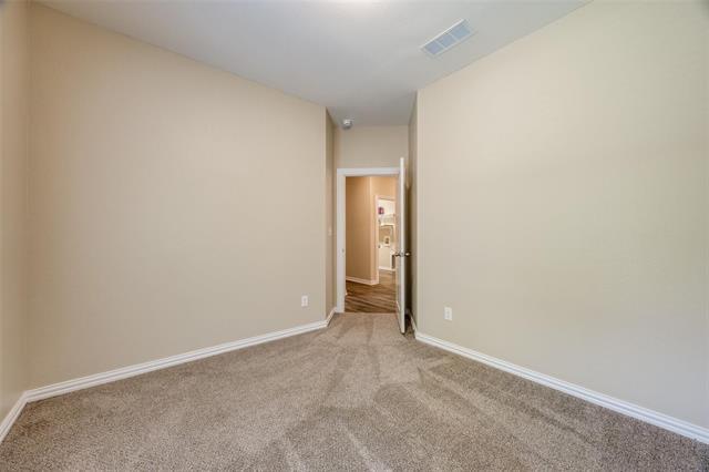 Building Photo - 1501 Fairway Dr