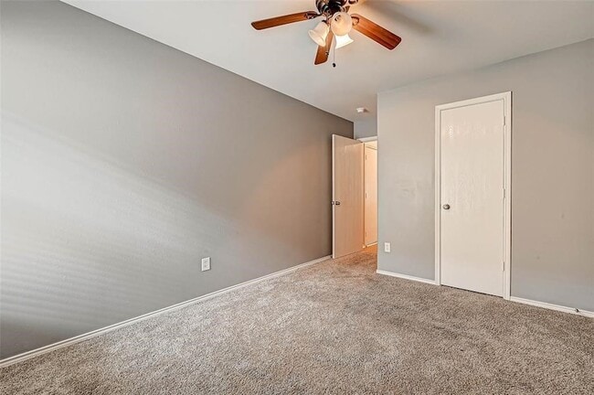 Building Photo - 19802 River Breeze Dr