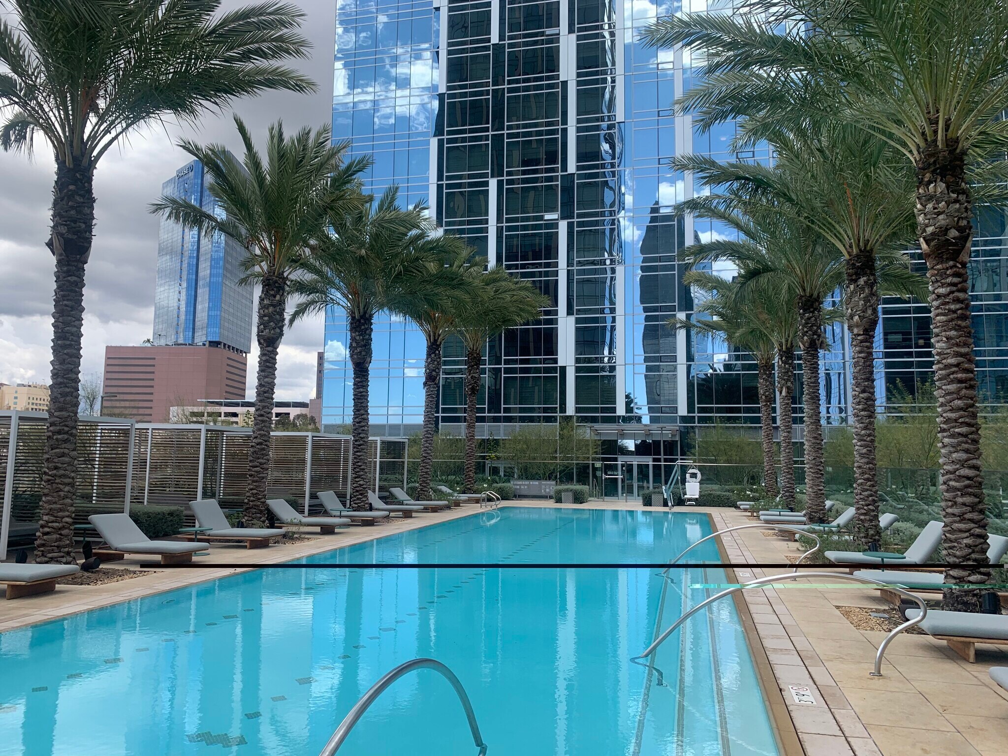 Building Photo - 877 Francisco St