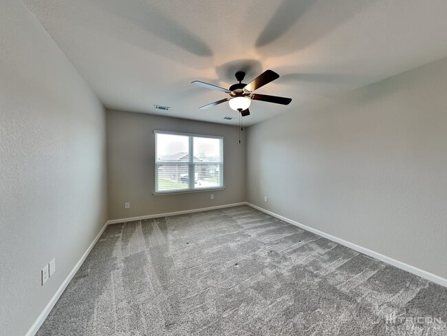 Building Photo - 539 Smoky Mountains Dr