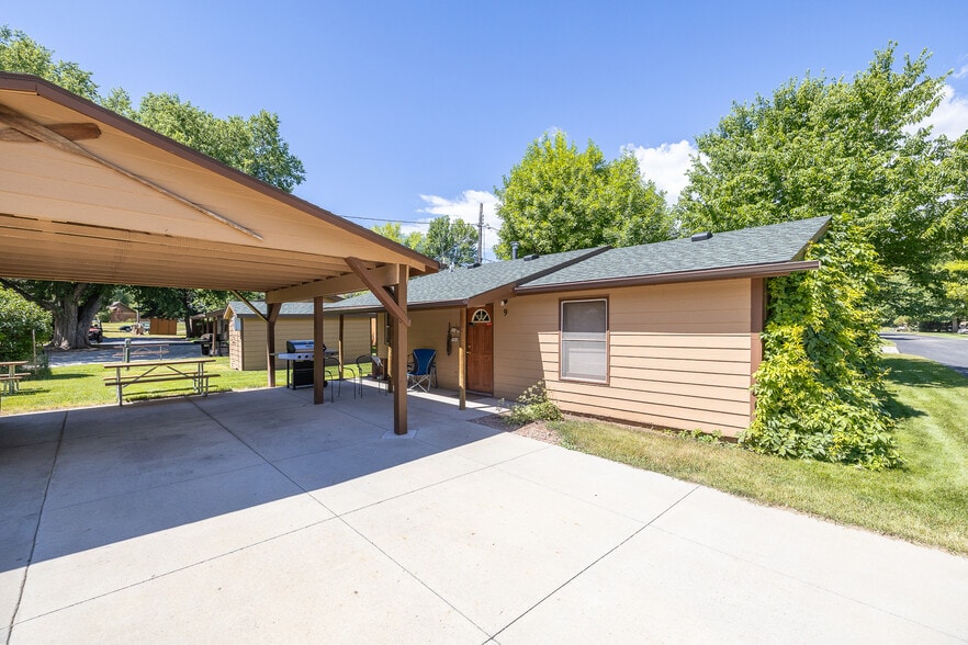 Building Photo - 2912 Chapel Ln