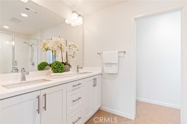 Building Photo - 747 Beacon