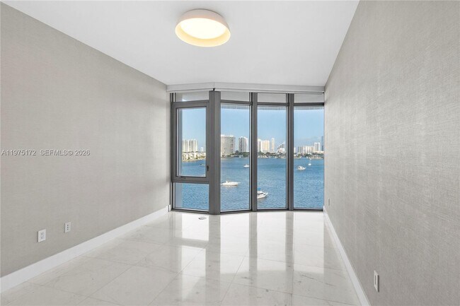 Building Photo - 17301 Biscayne Blvd