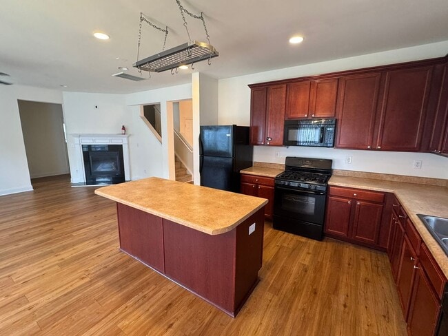 Building Photo - 6622 Latherton Ln