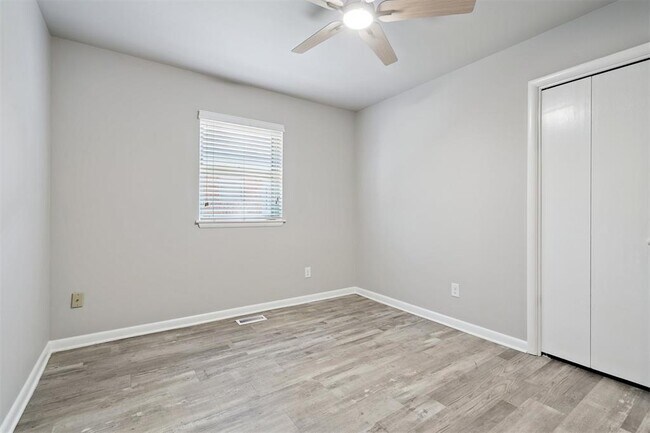 Building Photo - 4309 NW 56th Terrace