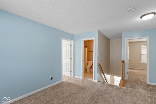 Building Photo - 2808 Dawnlake Dr