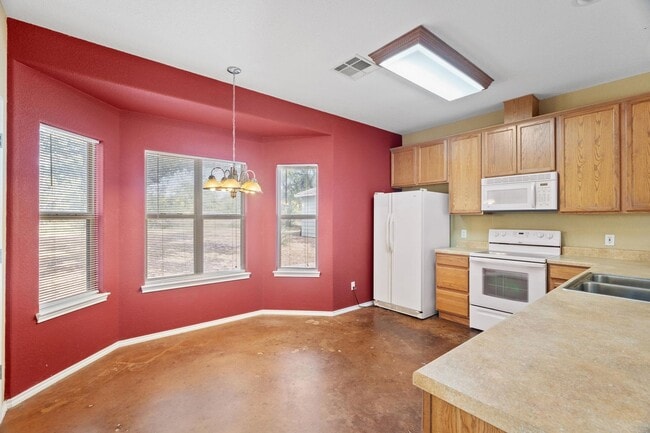 Building Photo - 102 Ashlee Ln