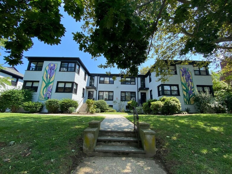 Building Photo - 406 Deal Lake