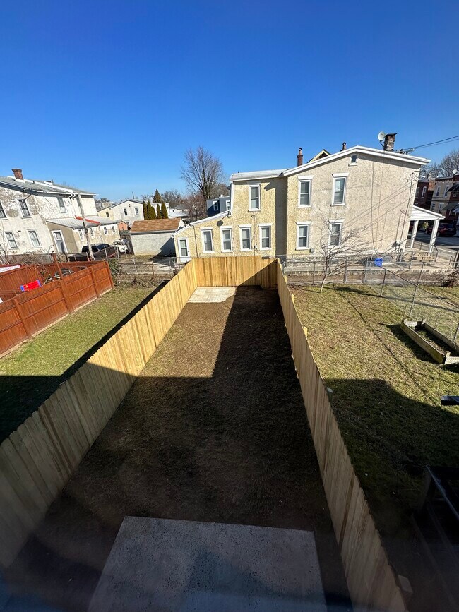 Building Photo - 6655 Musgrave St