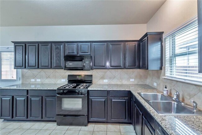 Building Photo - 1408 Blake St