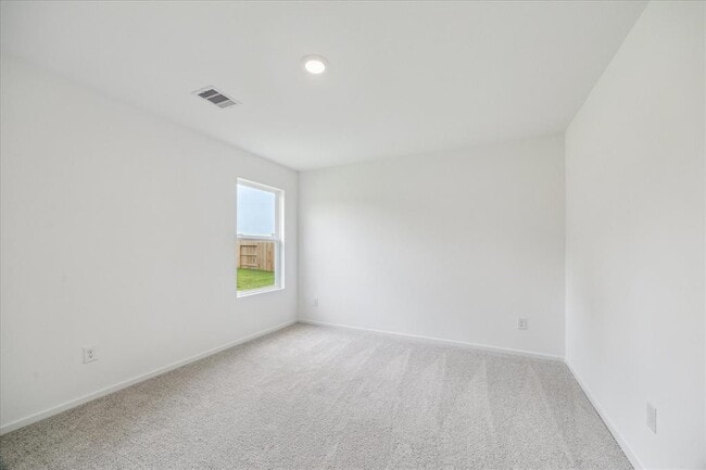Building Photo - 21111 Santopadre St