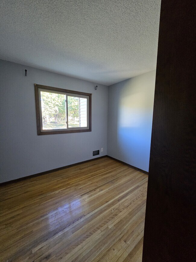 Building Photo - 1551 N Oberlin Cir