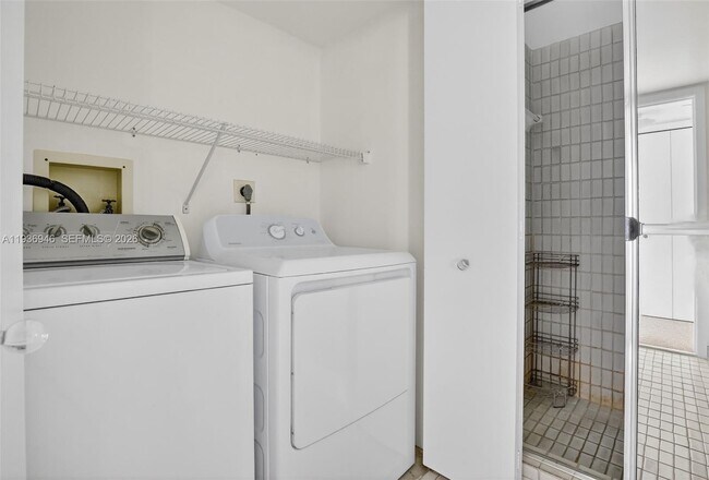 Building Photo - 19707 Turnberry Way