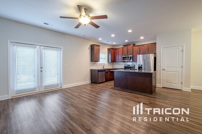 Building Photo - 519 Trickum Hill Dr