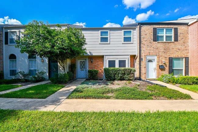 Building Photo - 14535 Still Meadow Dr
