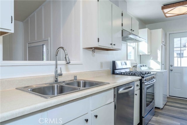 Building Photo - 2371 Park Ave