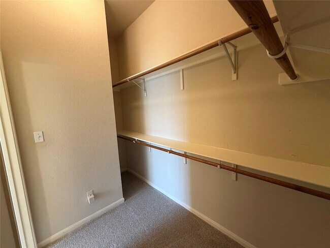 Building Photo - 8413 Sea Ash Cir