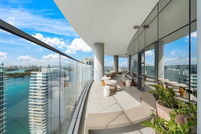 Building Photo - 500 Alton Rd