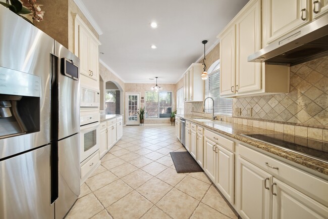 Building Photo - 6402 Parkriver Crossing