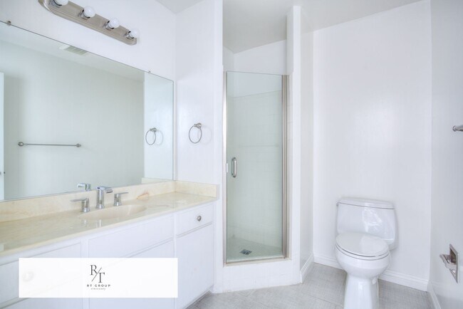 Building Photo - Arcadia School District | Quiet 4-Unit Community