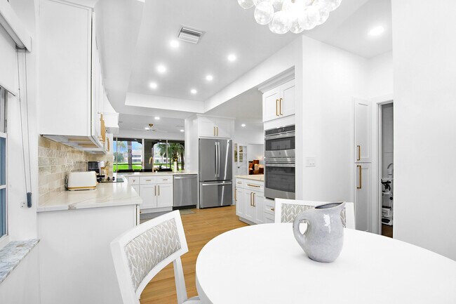 Building Photo - 201 Ryder Cup Cir S