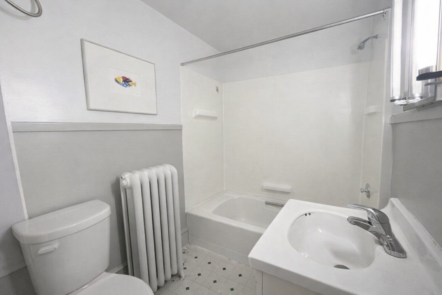 Building Photo - 739 Bloom Rd