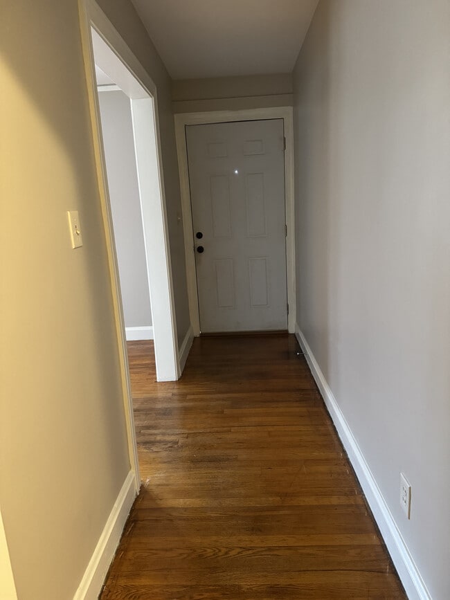 Building Photo - 230 Elaine Ave