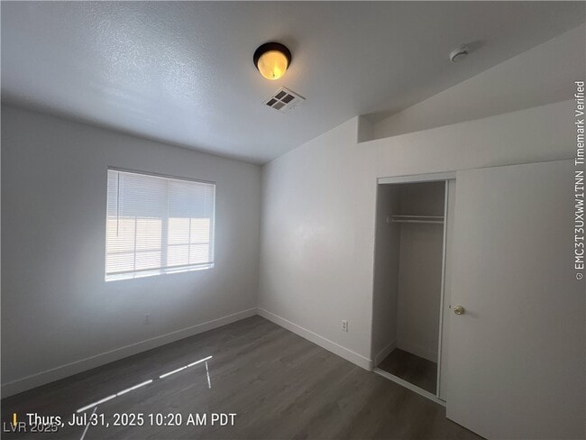 Building Photo - 1301 Dusty Creek St