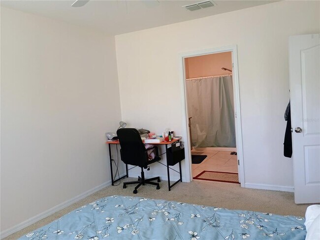 Building Photo - 1925 Chautauqua Ln