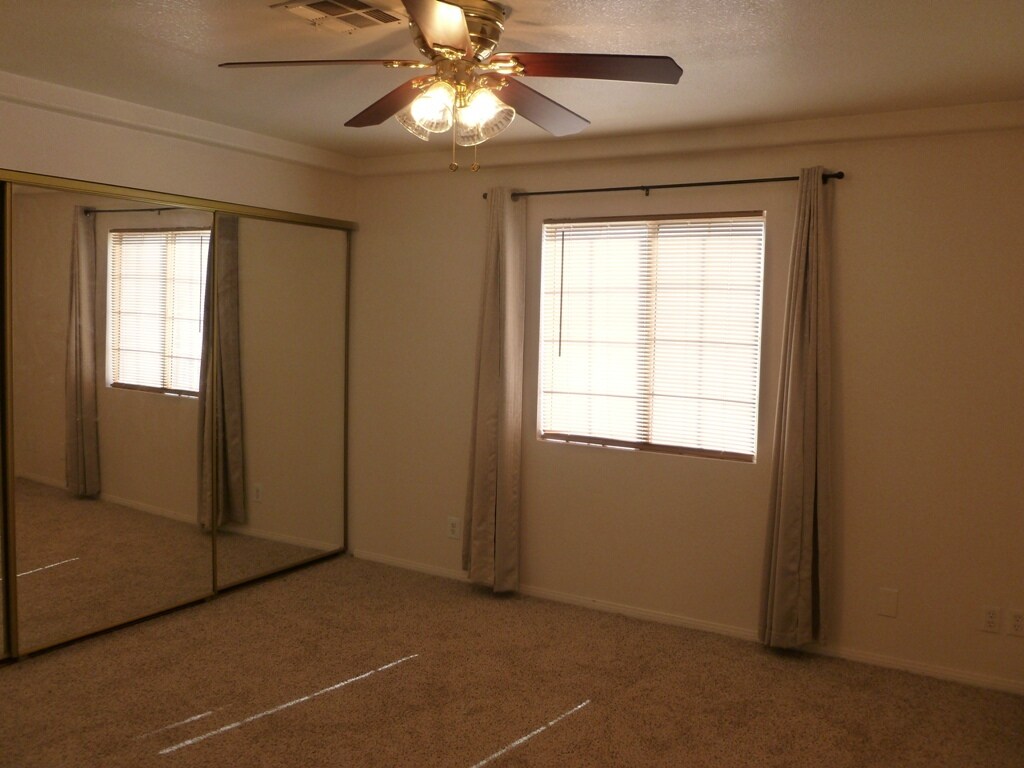 Building Photo - 8410 Eldora Ave