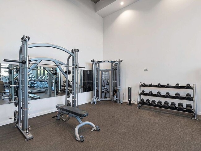 Building Photo - "Spacious 2-Bed, 2-Bath Gem in the Heart of Phoenix - 1188 Sq Ft of Modern Living!"