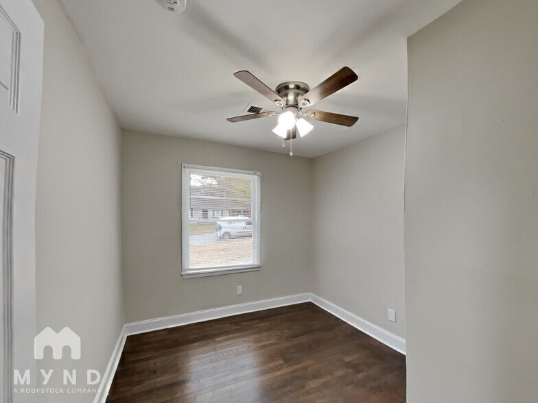 Building Photo - 3563 Bolfair Dr NW