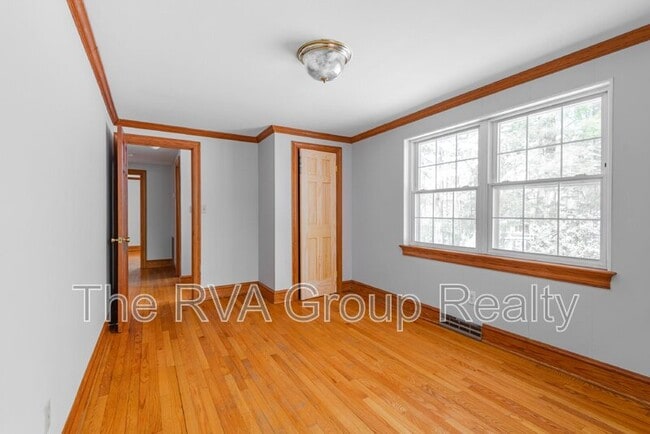 Building Photo - 36 Ferndale Drive