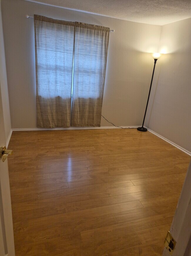 Building Photo - 5745 Summerside Ln