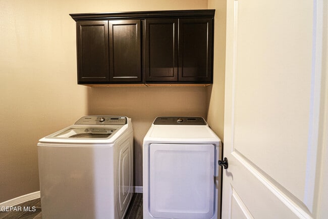 Building Photo - 13438 Everingham St