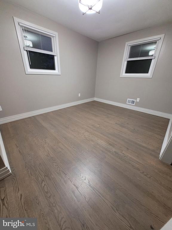 Building Photo - 2710 Rose Valley Dr