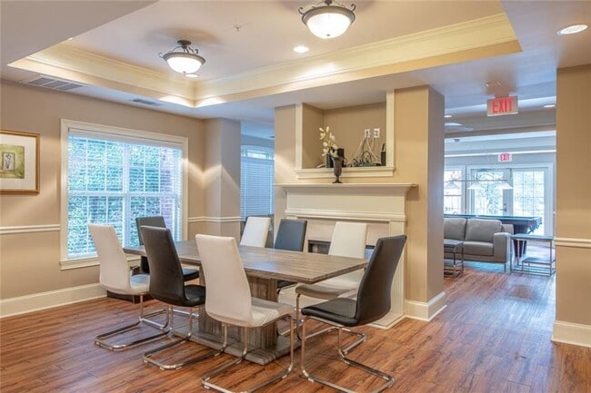 Building Photo - 3275 Lenox Rd NE