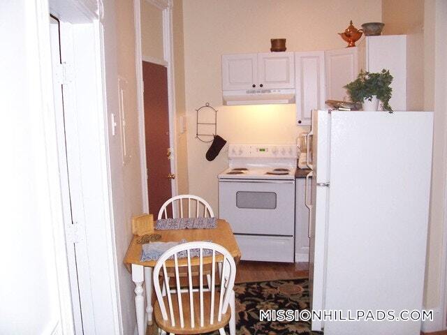 Primary Photo - 1451 Tremont St