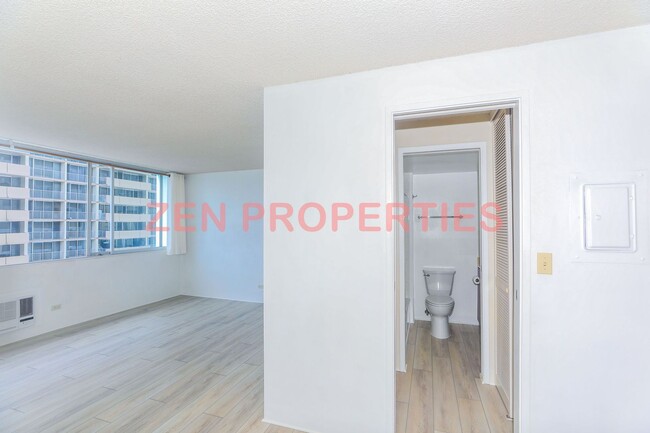 Building Photo - Kapiolani Terrace studio for rent