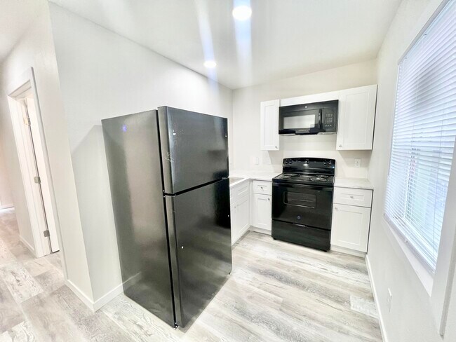 Building Photo - 5438 40th St