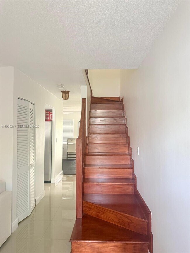 Building Photo - 1990 Brickell Ave