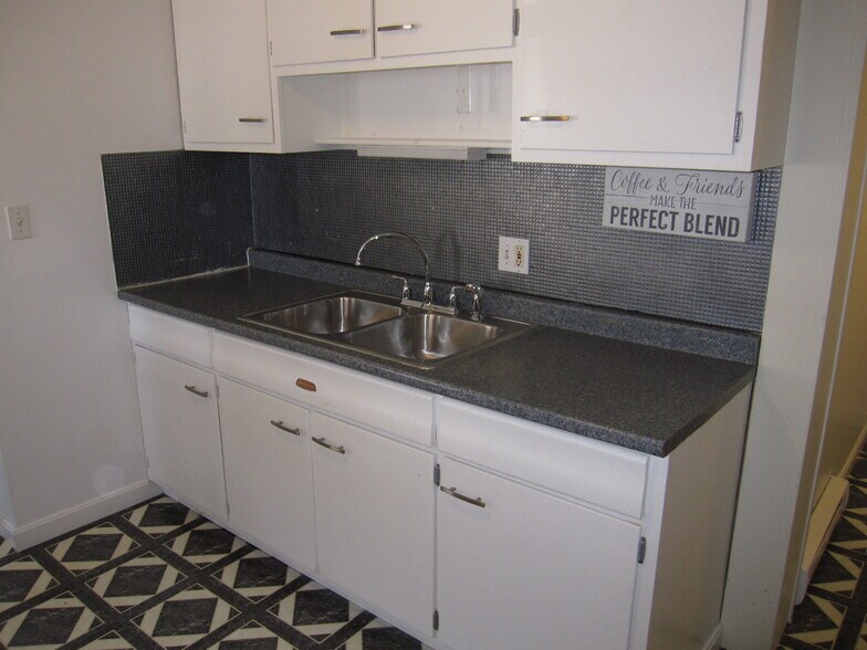 Building Photo - 78 Summer St