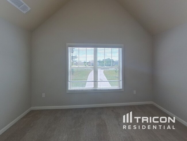 Building Photo - 142 Massey Ln