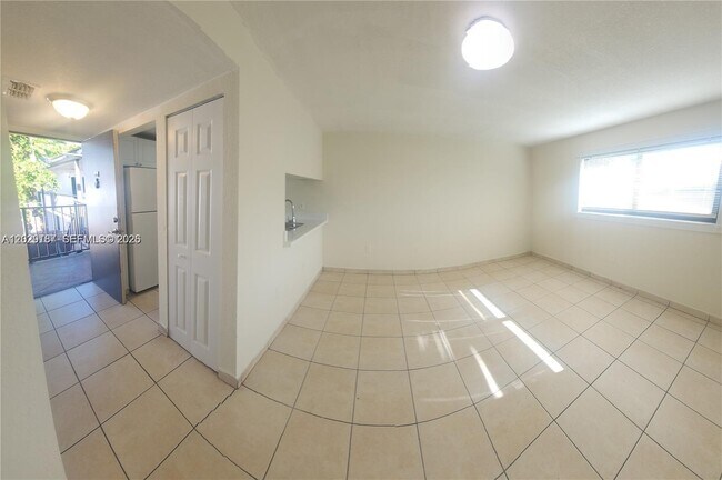 Building Photo - 19600 SW 110th Ct