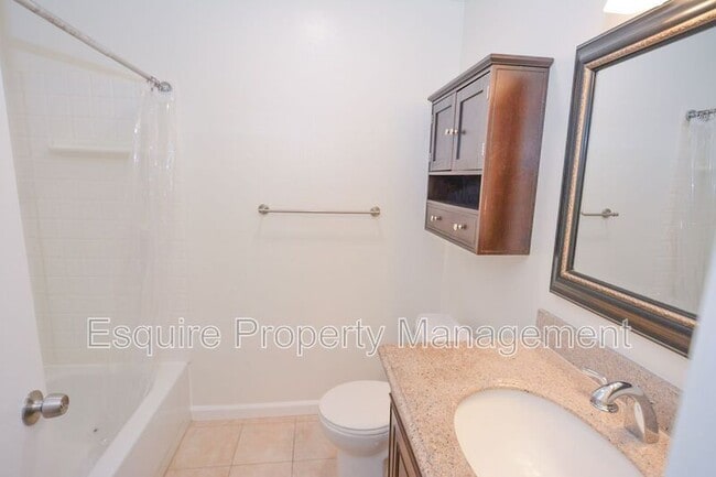 Building Photo - 5335 Felicia St