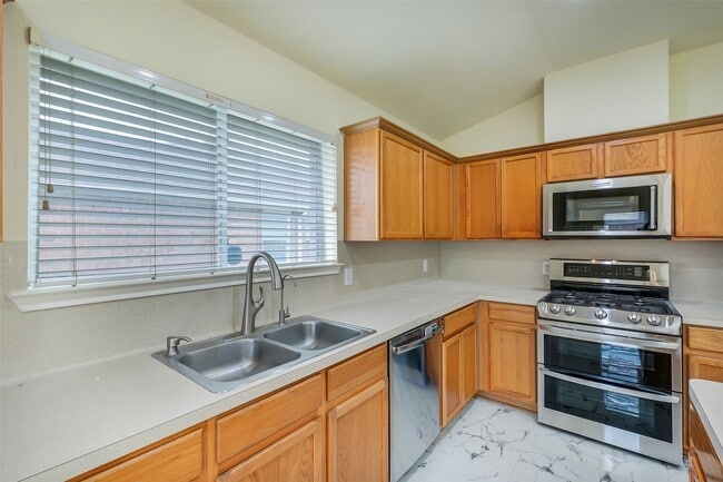 Building Photo - 3018 Park Springs Ln