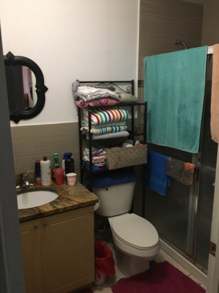 Building Photo - 10345 NW 35th Ave